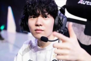 你这脑回路Rookie粉丝：Rookie不打是在保教练 iG管理层愤而爆料他分手